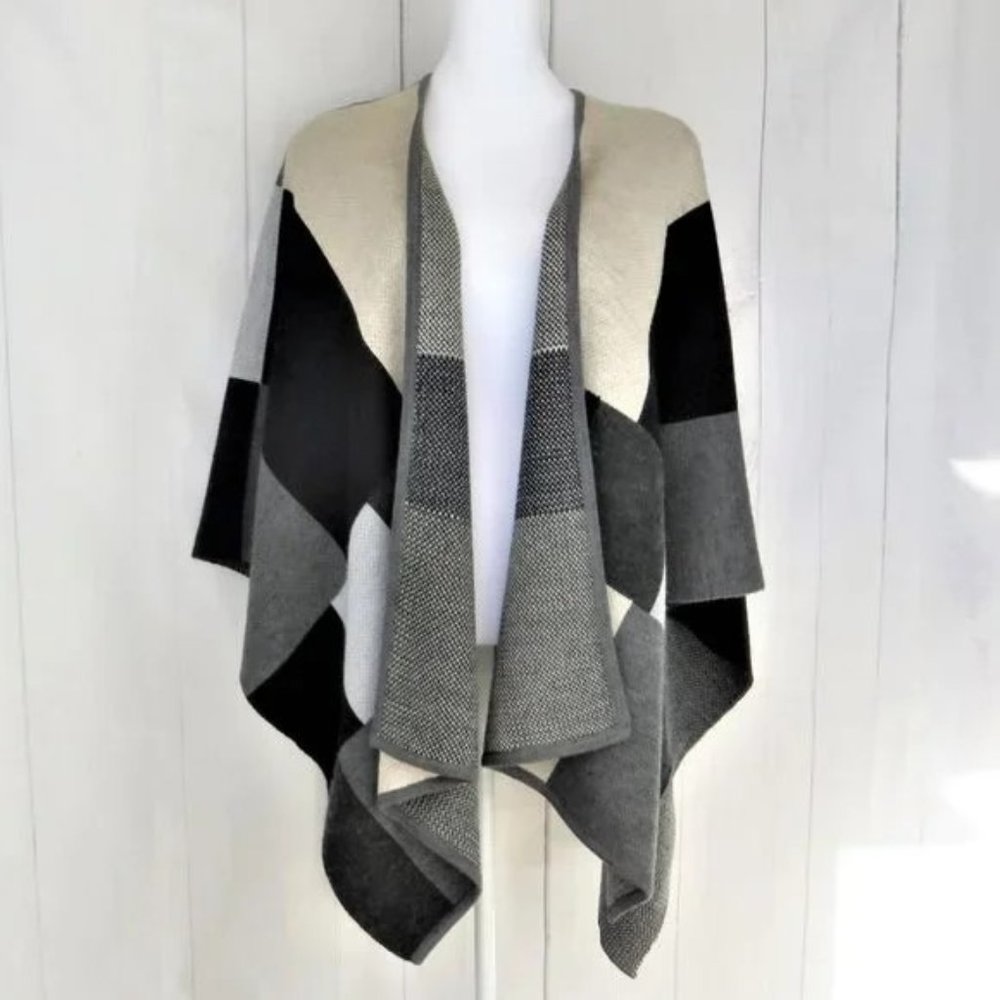 Poncho Black and Gray Color Block Open Front Poncho Wrap Coldwater Creek